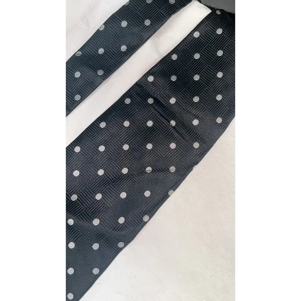 GEOFFREY BEENE - Silk Tie - Black Gray Polka Dot - Made in U.S.A